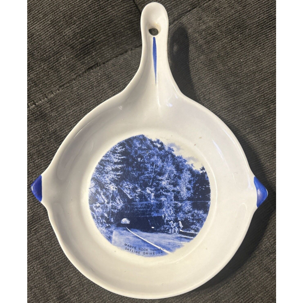 Mary’s Rock Tunnel Skyline Dr. Va. Ceramic Spoon Rest Souvenir Pan VINTAGE